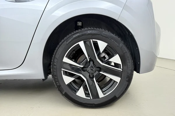 Peugeot 208 (2025) — foto 18 van 21