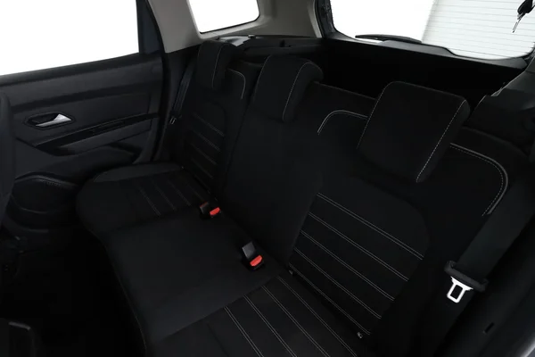 Dacia Duster (2023) — foto 7 van 18