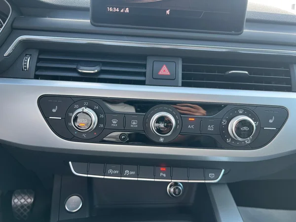 AUDI A4 SW (2017) — foto 9 van 24