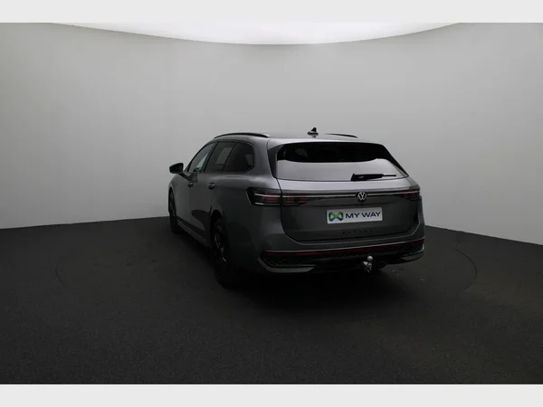 VOLKSWAGEN Passat Variant eHybrid (PHEV) (2025) — foto 17 van 25