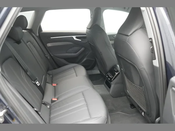 AUDI A6 Avant (2025) — foto 13 van 39
