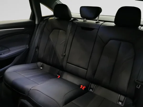 AUDI A6 e-hybrid (PHEV) (2026) — foto 3 van 16