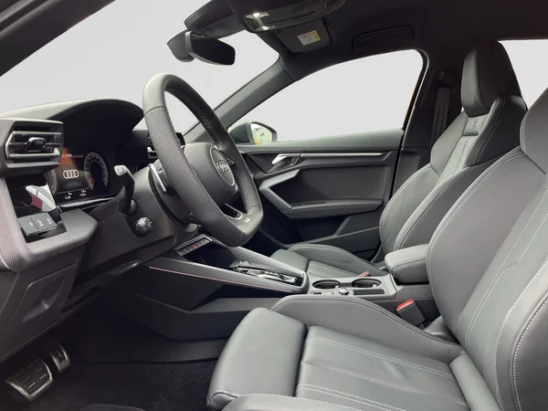 AUDI A3 Allstreet (2024) — foto 15 van 15