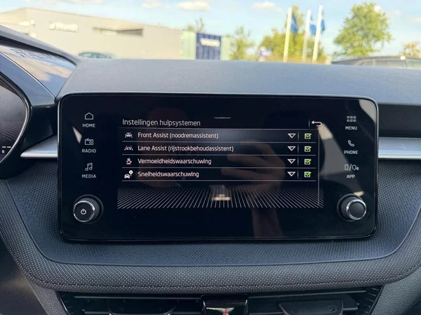SKODA Fabia (2024) — foto 3 van 24