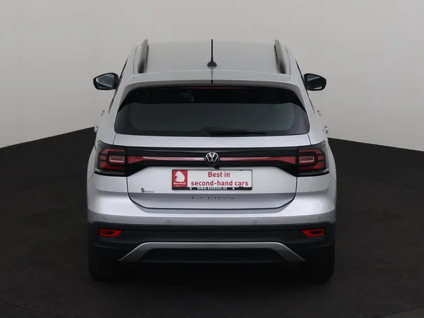 VOLKSWAGEN T-Cross (2023) — foto 23 van 26