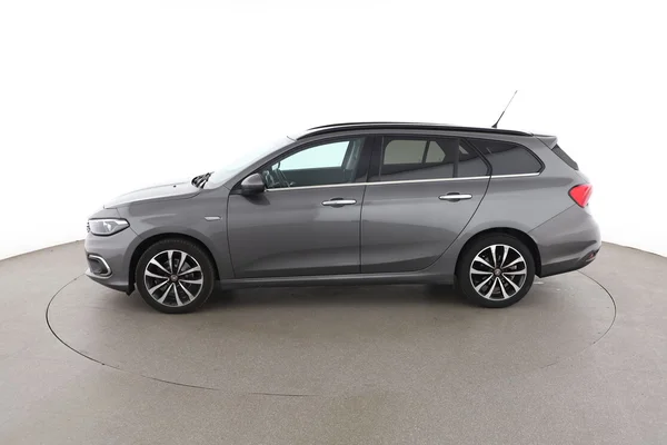Fiat Tipo (2017) — foto 9 van 16