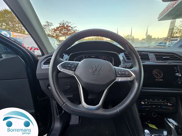 Volkswagen Tiguan (2023) — foto 24 van 40
