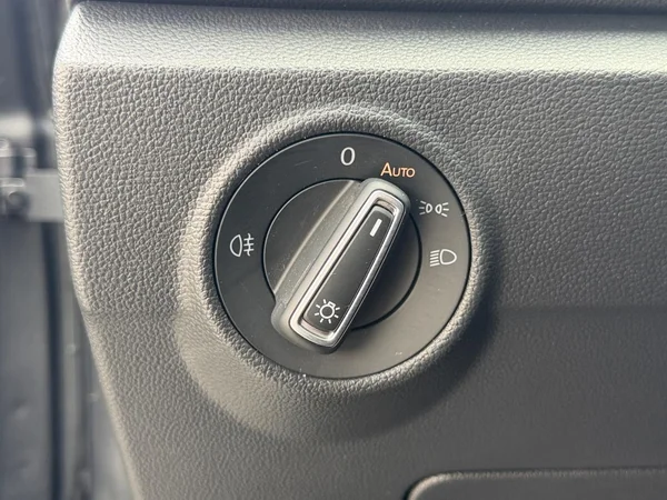 VOLKSWAGEN T-Roc (2025) — foto 3 van 20