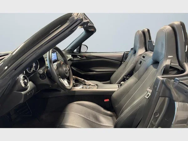 Mazda MX-5 (2023) — foto 24 van 25