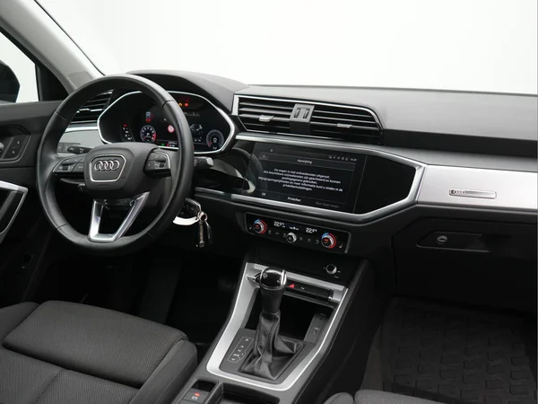 AUDI Q3 (2021) — foto 8 van 10