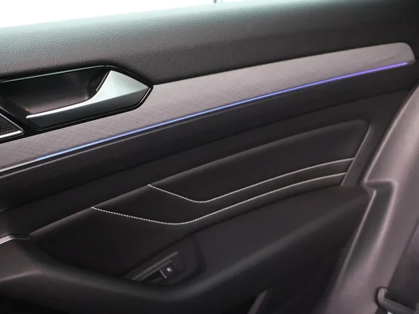 Volkswagen Passat (2022) — foto 13 van 29