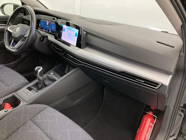 VOLKSWAGEN Golf VIII SW (2022) — foto 11 van 36