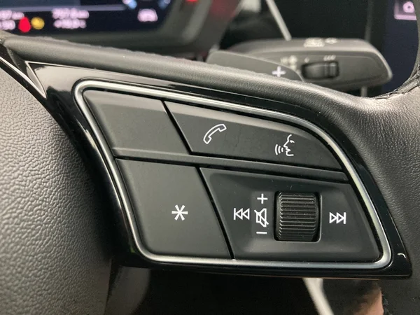 AUDI A3 Sedan (2021) — foto 3 van 27