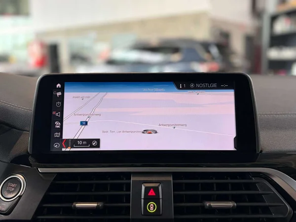 BMW X3 (2019) — foto 9 van 21
