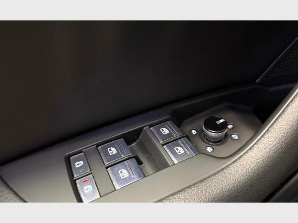 Audi A6 (2022) — foto 17 van 28