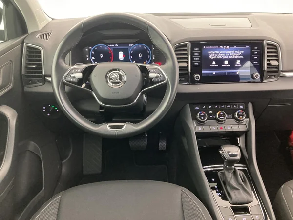 SKODA Karoq (2022) — foto 7 van 36