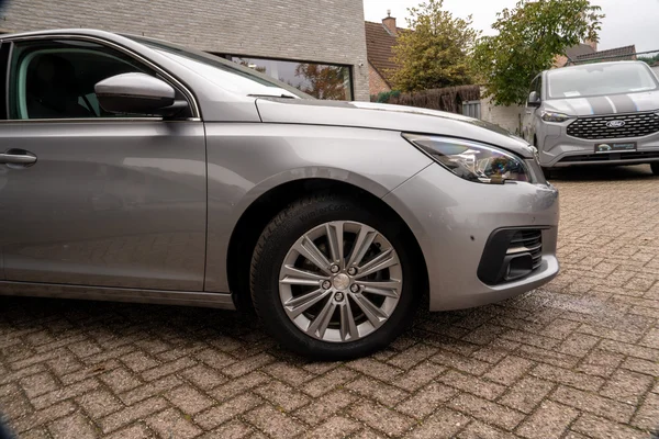 Peugeot 308 (2021) — foto 25 van 64