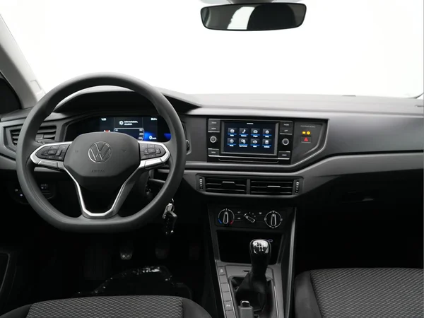 VOLKSWAGEN Polo (2022) — foto 10 van 36