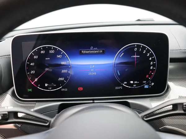 Mercedes-Benz C-Klasse (2025) — foto 4 van 28