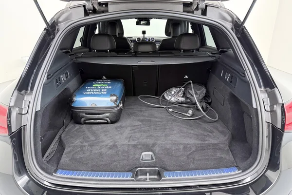 Mercedes-Benz GLC PHEV (X254) (2024) — foto 14 van 36