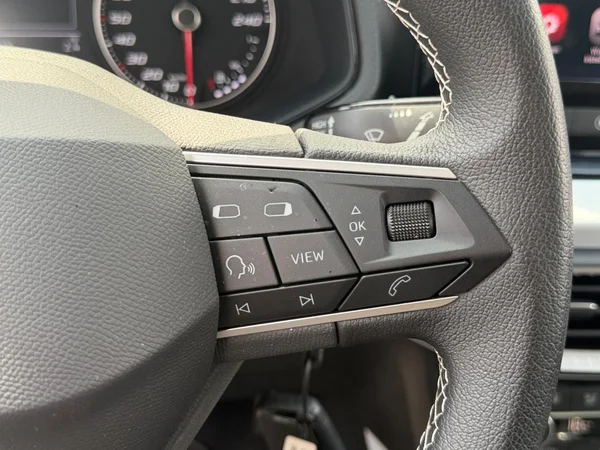 SEAT Arona (2023) — foto 6 van 21