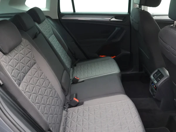VOLKSWAGEN Tiguan eHybrid (PHEV) (2022) — foto 3 van 25