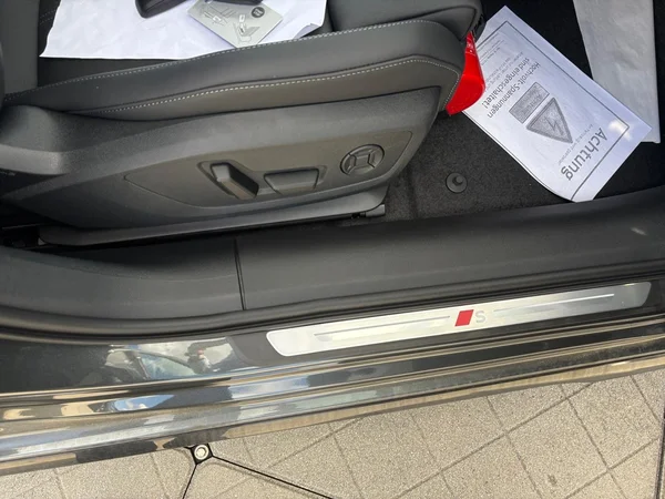 AUDI A5 e-hybrid (PHEV) (2026) — foto 16 van 20