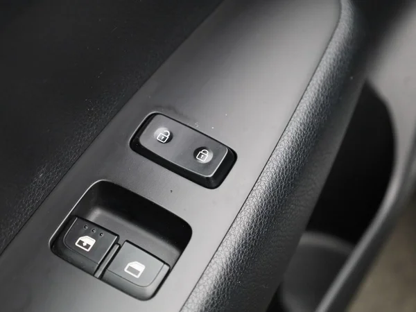 Kia Picanto (2023) — foto 18 van 34