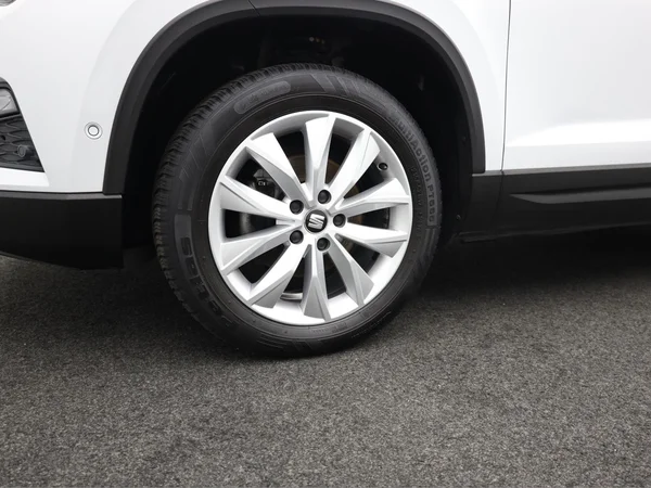 SEAT Ateca (2019) — foto 4 van 21
