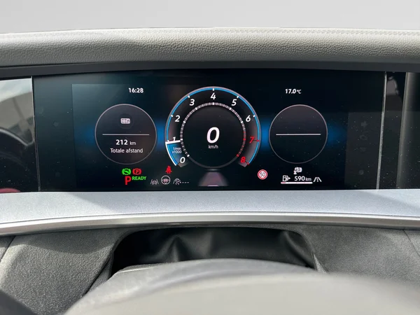 VOLKSWAGEN Tayron (2025) — foto 2 van 21