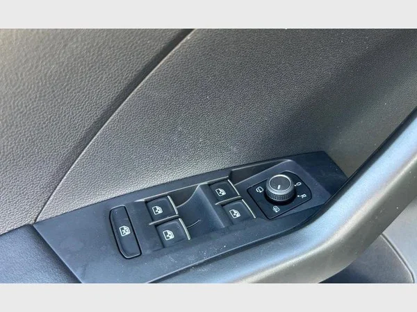Volkswagen T-Cross (2022) — foto 20 van 29