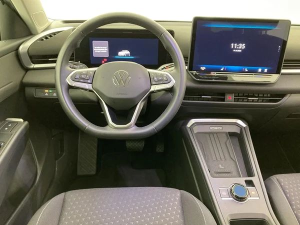 VOLKSWAGEN T-Roc (2026) — foto 30 van 35