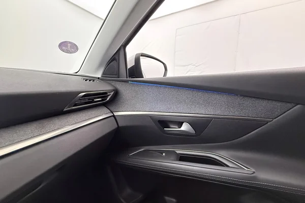 Peugeot 3008 (2020) — foto 10 van 28
