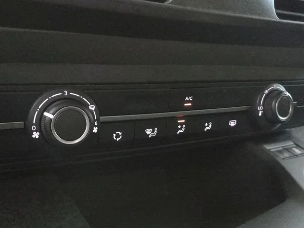 Peugeot Rifter (2021) — foto 8 van 18