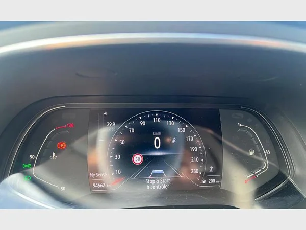 Renault CAPTUR (2020) — foto 14 van 32