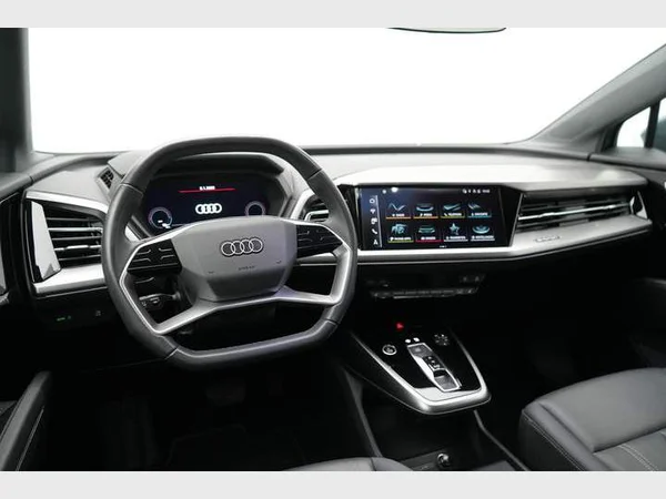AUDI Q4 e-tron (2023) — foto 20 van 31