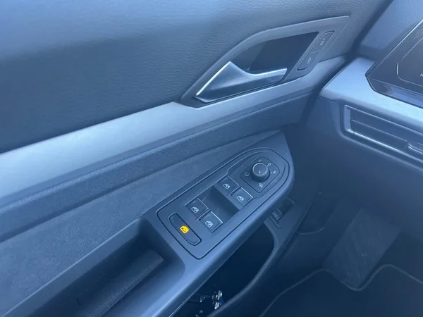 VOLKSWAGEN Golf VIII SW (2024) — foto 17 van 24