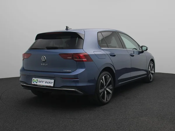VOLKSWAGEN Golf VIII (2024) — foto 6 van 17