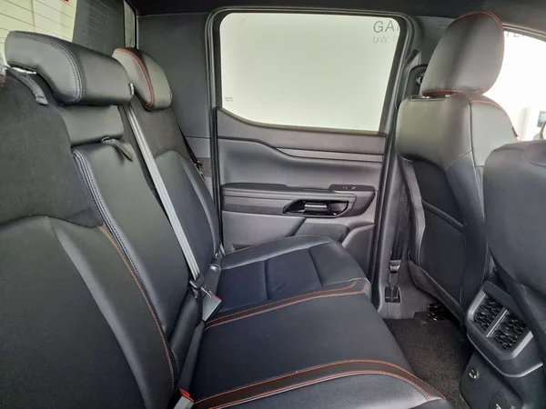 Ford Ranger — foto 14 van 16