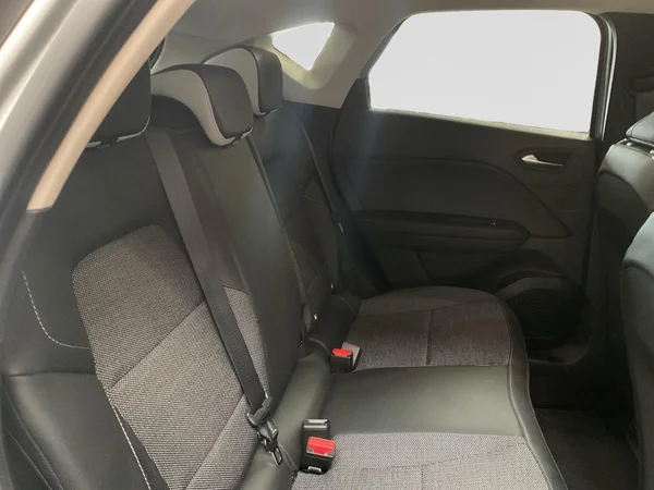 RENAULT Captur (2022) — foto 11 van 22