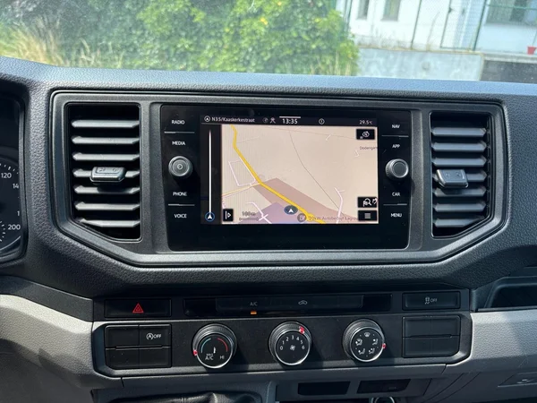 VOLKSWAGEN Crafter 35 Lwb Dsl (2021) — foto 4 van 20