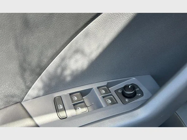 Volkswagen T-Cross (2021) — foto 20 van 29