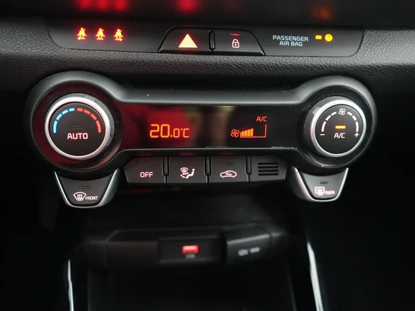 Kia Stonic (2025) — foto 9 van 22