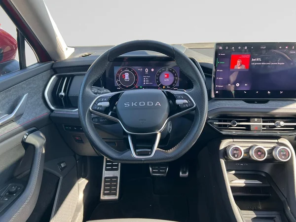 SKODA Kodiaq Dsl (2025) — foto 17 van 19