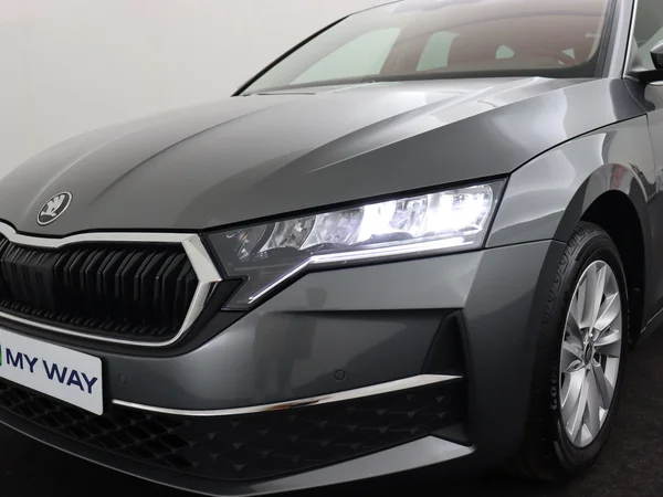 SKODA Octavia Combi (2024) — foto 9 van 20