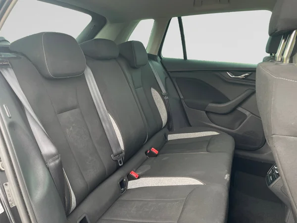 SKODA Kamiq (2025) — foto 2 van 24