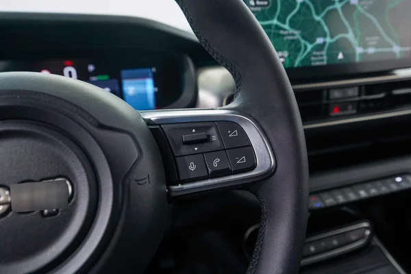 Jeep E-Avenger (2024) — foto 13 van 74