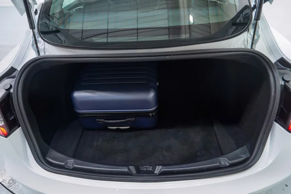 Tesla Model 3 (2020) — foto 7 van 45