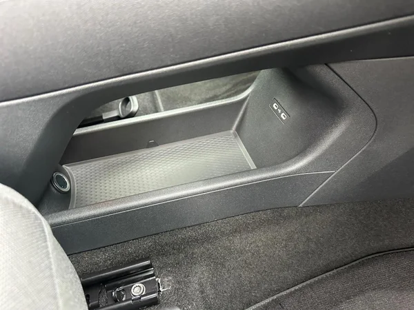 VOLKSWAGEN ID.Polo (2026) — foto 13 van 24