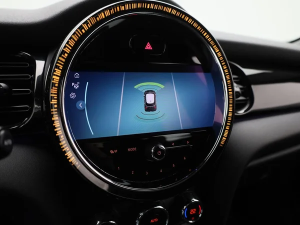 MINI One (2022) — foto 15 van 31